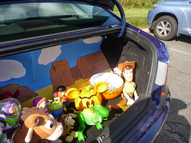 Toy Story trunk-or-treat theme that is simple to make and is enjoyed by children of all ages,