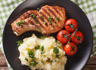7 alimentos que conviene consumir en versión orgánica. 8 chuletas%2Bde%2Bcerdo