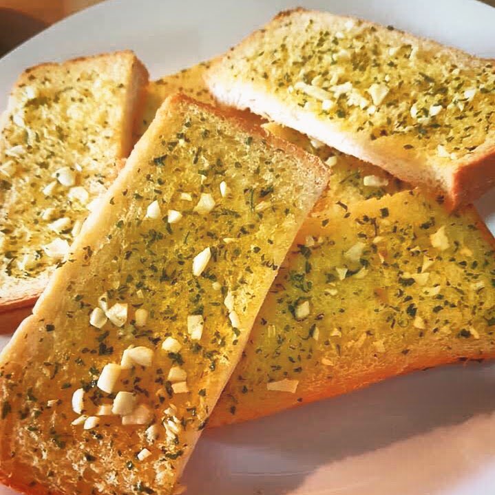 Resepi Garlic Bread Simple Sedap