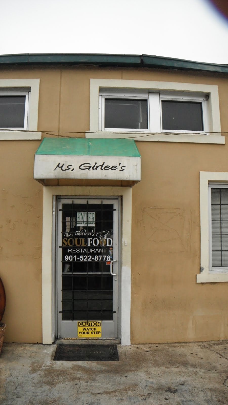 Ms Girlee's Soulfod Restaurant 629 Chelsea Avenue Memphis TN 38107