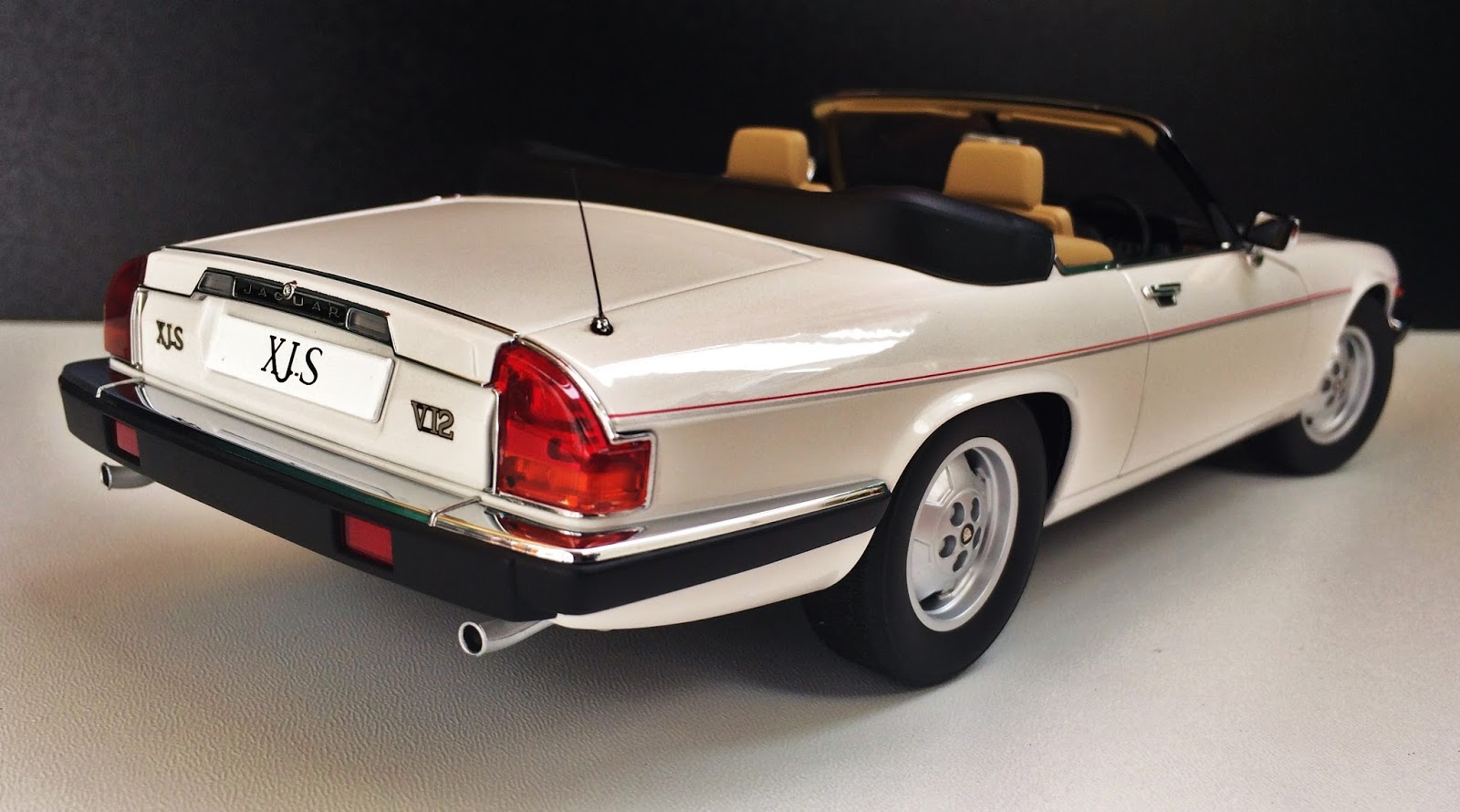 JAGUAR XJS Cabriolet | JRM SCALE 18