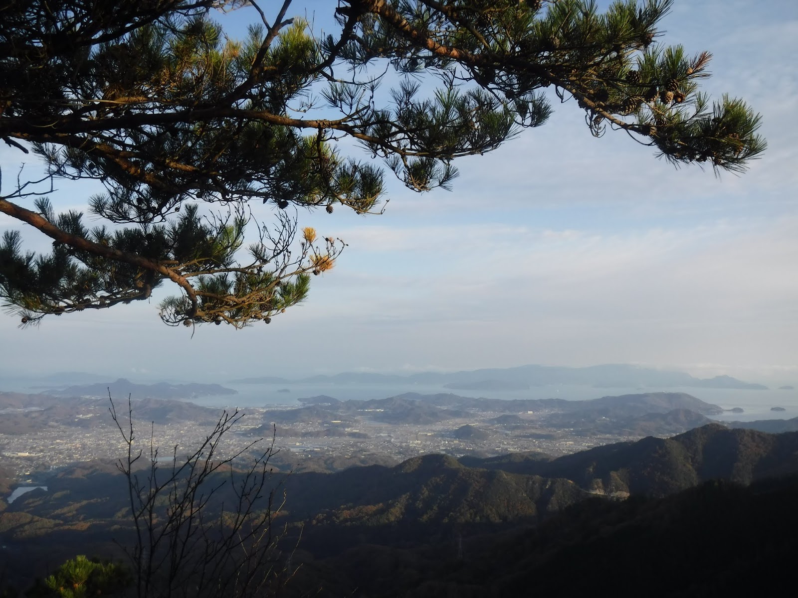 山旅三昧 女体山 にょたいさん 774m 矢筈山 やはずやま 7m 中津峰山 なかつみねさん 773m に登る