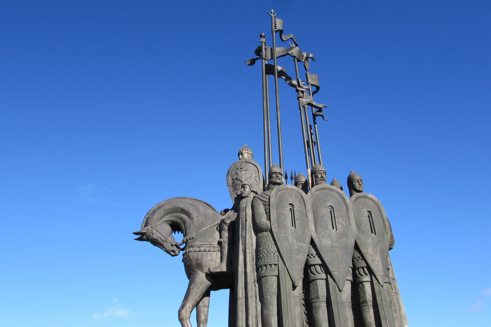 памятник в пскове александра невского. памятник александру невскому в минске. памятник александру невскому на чудском озере. памятник александру невскому в минске. александр невский калининград памятник.