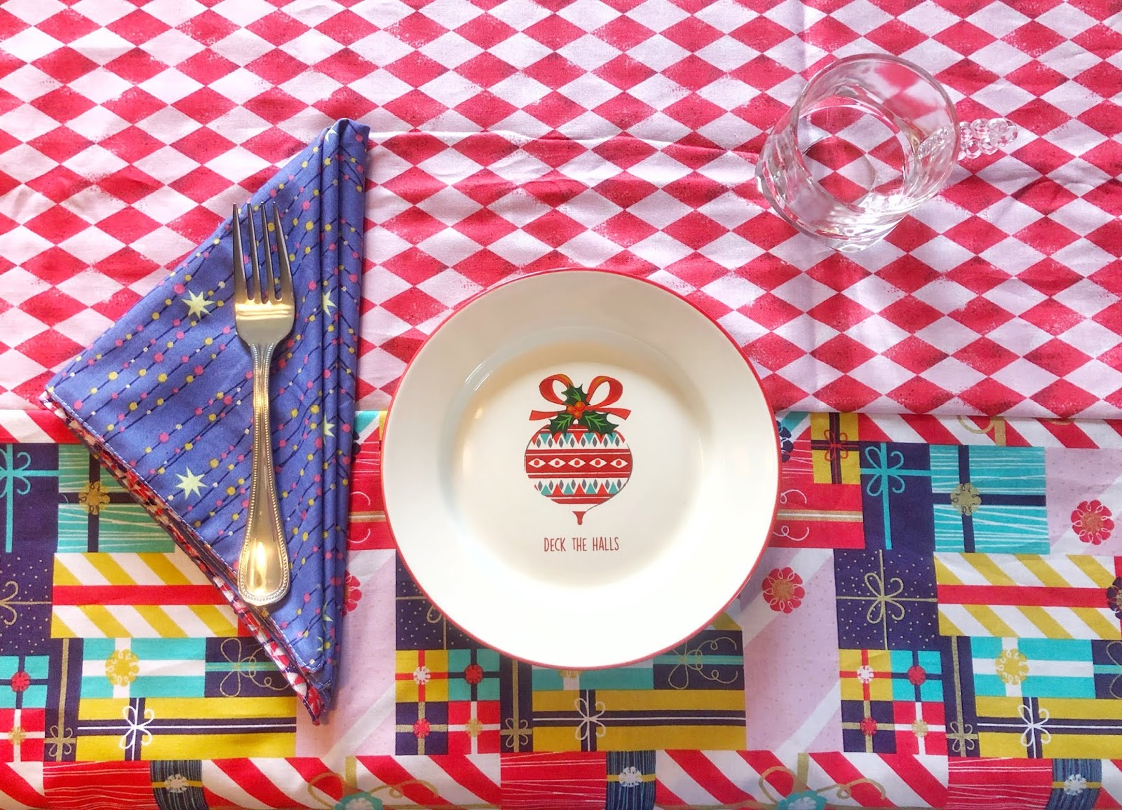 Christmas Napkins & Matching Tablecloth