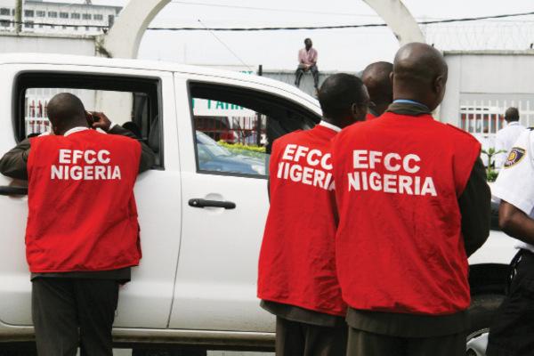 EFCC How EFCC arrest 40-year-old man for operating Ponzi Scheme in Ibadan