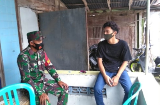 Pesan Babinsa, Saat Keluar Rumah Jangan Lupakan Masker