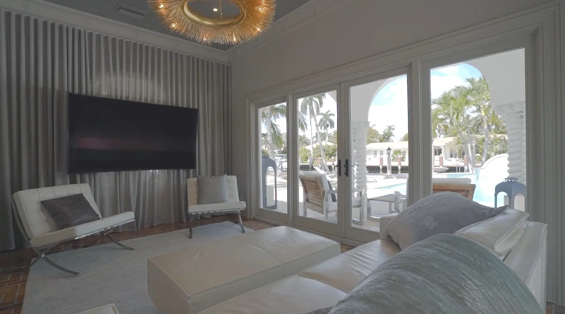 42 Interior Design Photos vs. 501 Riviera Isle Dr, Fort Lauderdale, FL