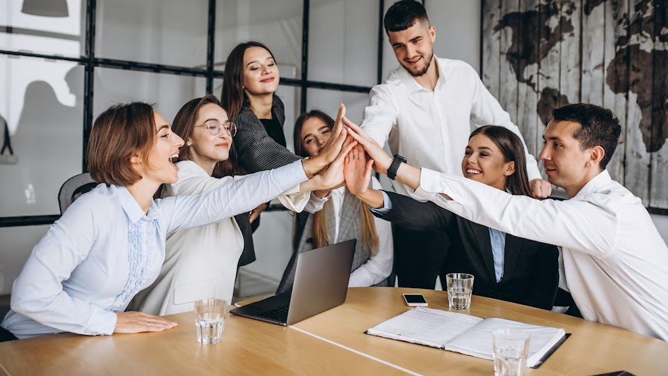 GESTIÓN DE LA RESPONSABILIDAD SOCIAL EMPRESARIAL EN LAS INSTITUCIONES  EDUCATIVAS