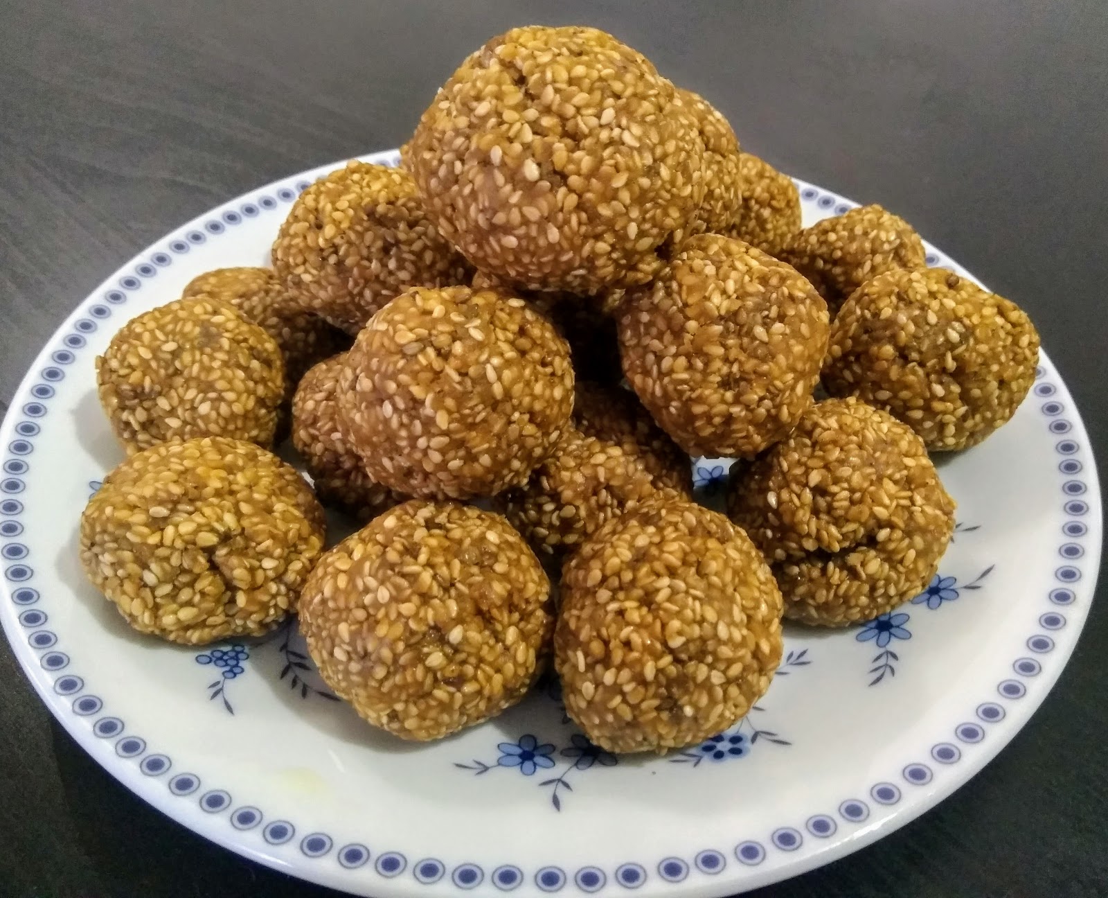 SESAME SEEDS LADOO Makar Sankranti Special