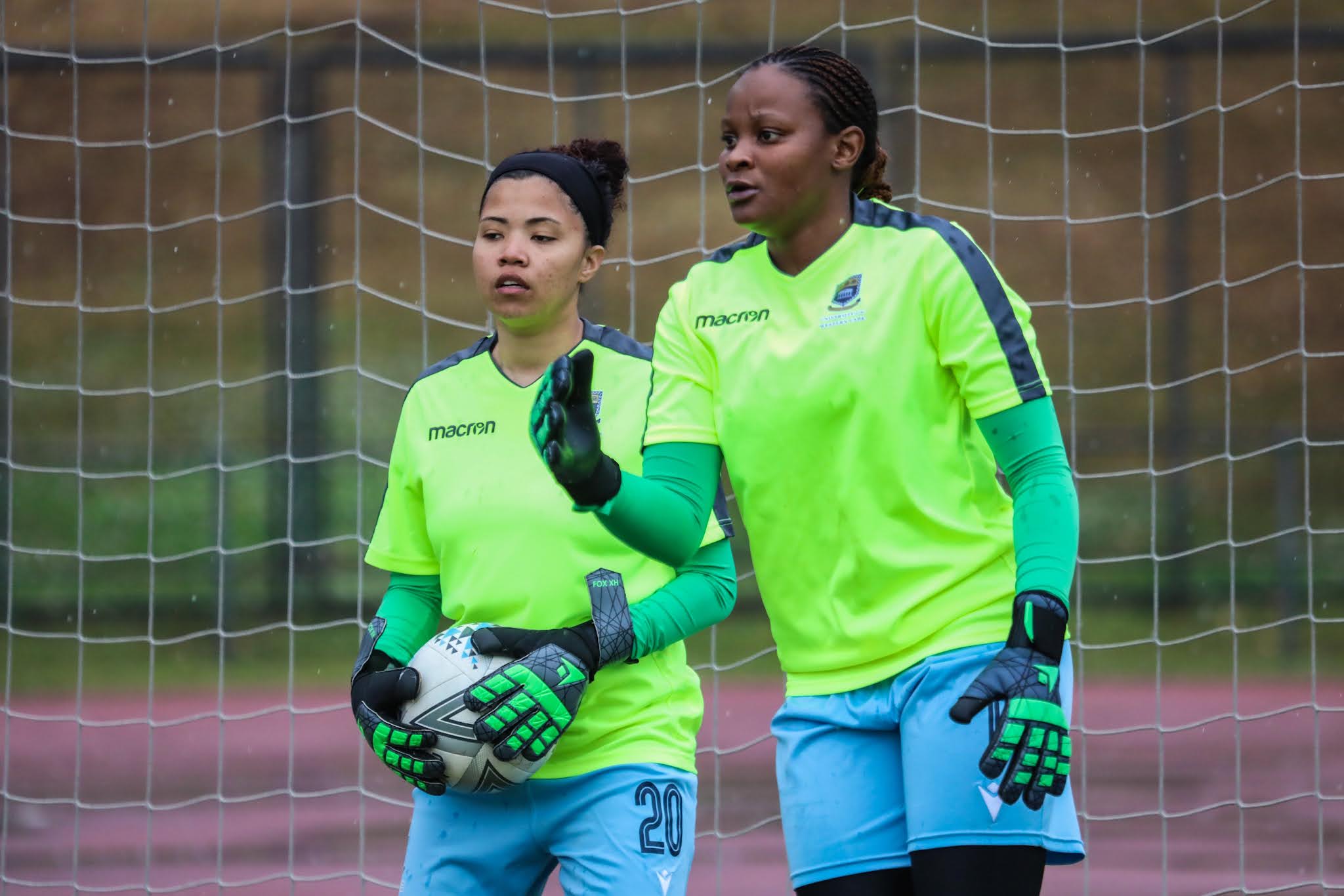 UWC goalkeepers Kay-Dee Windvogel and Regirl Ngobeni