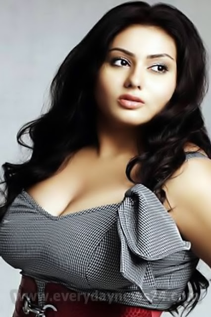যেসব কারণে মেয়েরা বিয়ের পরে অধিক মোটা হয় যেসব কারণে মেয়েরা বিয়ের পরে অধিক মোটা হয়