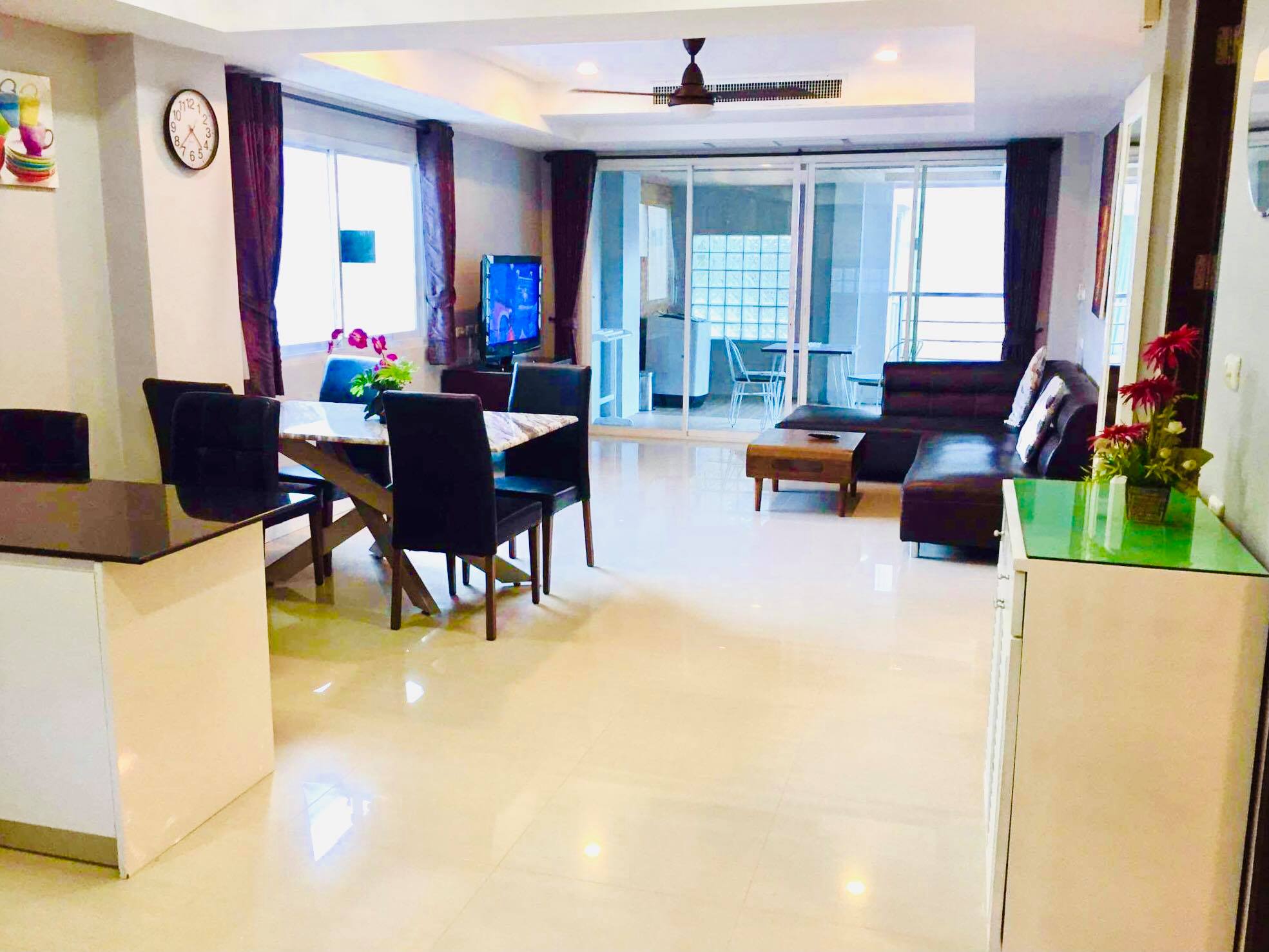Patong Beach Large Two Bedroom One Bath Apartments For Holiday Rental Patong Harbor View Condominiums Patong Beach Apartments