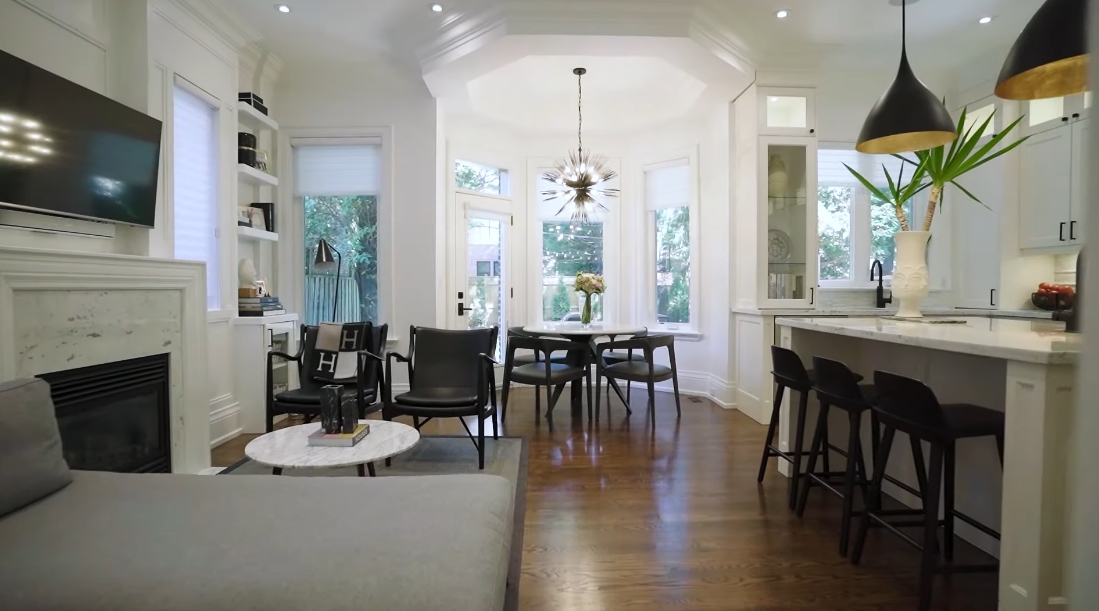 Tour 100 Snowdon Ave, Toronto vs. 43 Interior Design Photos