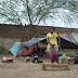 Famílias desempregadas “acampam” em Riachão do Jacuípe, alegam fome e pedem ajuda para seguir viajem