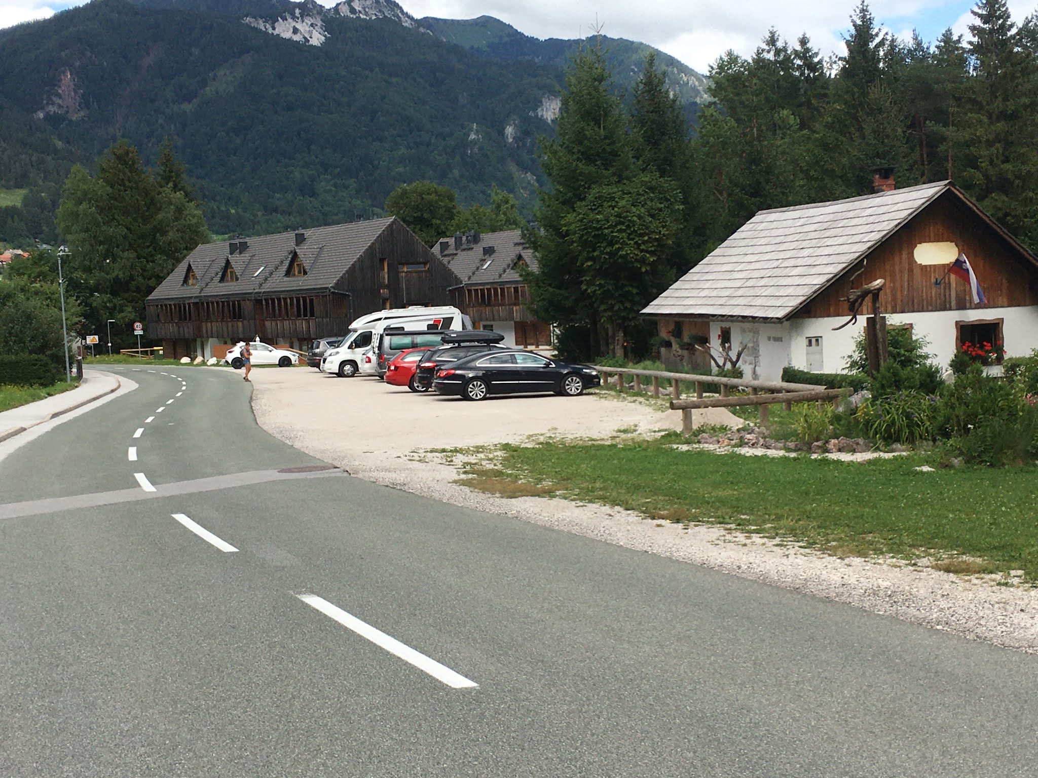 Parkirno mesto na deževen ponedeljek.