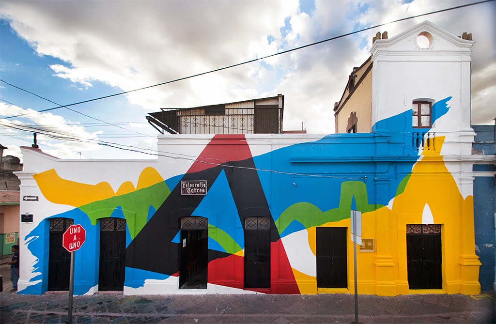 After a few days of work in the city of Queretaro in Mexico, Elian has now wrapped up his newest mural for the excellent Board Dripper Street Art Festival.