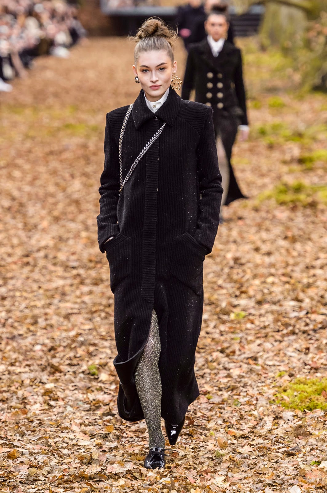 Estrella Imperial bibliotecario Emma Bolt Trends: El bosque de Chanel en la Paris Fashion Week