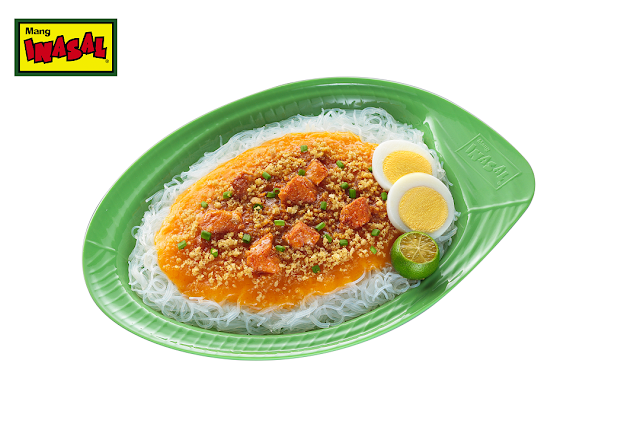 Treat yourself and the family to a satisfying merienda of Mang Inasal Palabok