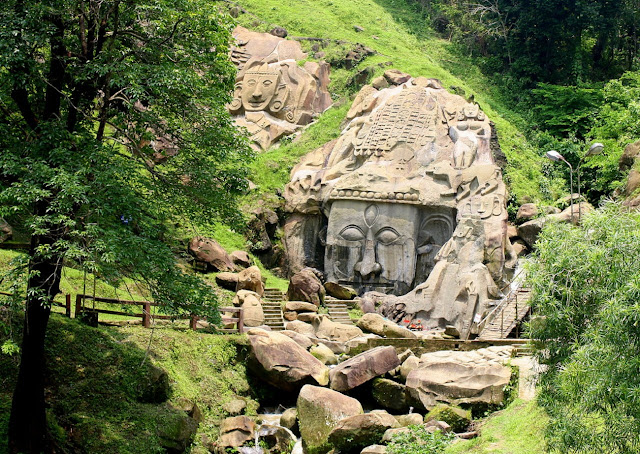 Древнее шиваитское святилище Унакоти: Каменные боги