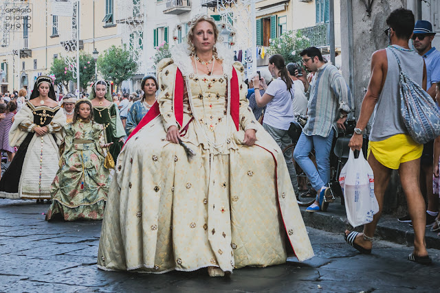 Corteo storico di Sant' Alessandro 2019, Sfilata di Sant' Alessandro 2019, Isola d'Ischia, Foto Ischia, Antiche tradizioni dell' Isola d' Ischia, Ritratto, Castello Aragonese Ischia, Sbandieratori, Mamuthones, 