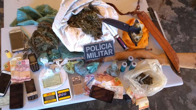 Polícia Militar prende suspeitos de tráfico de drogas em Ourolândia