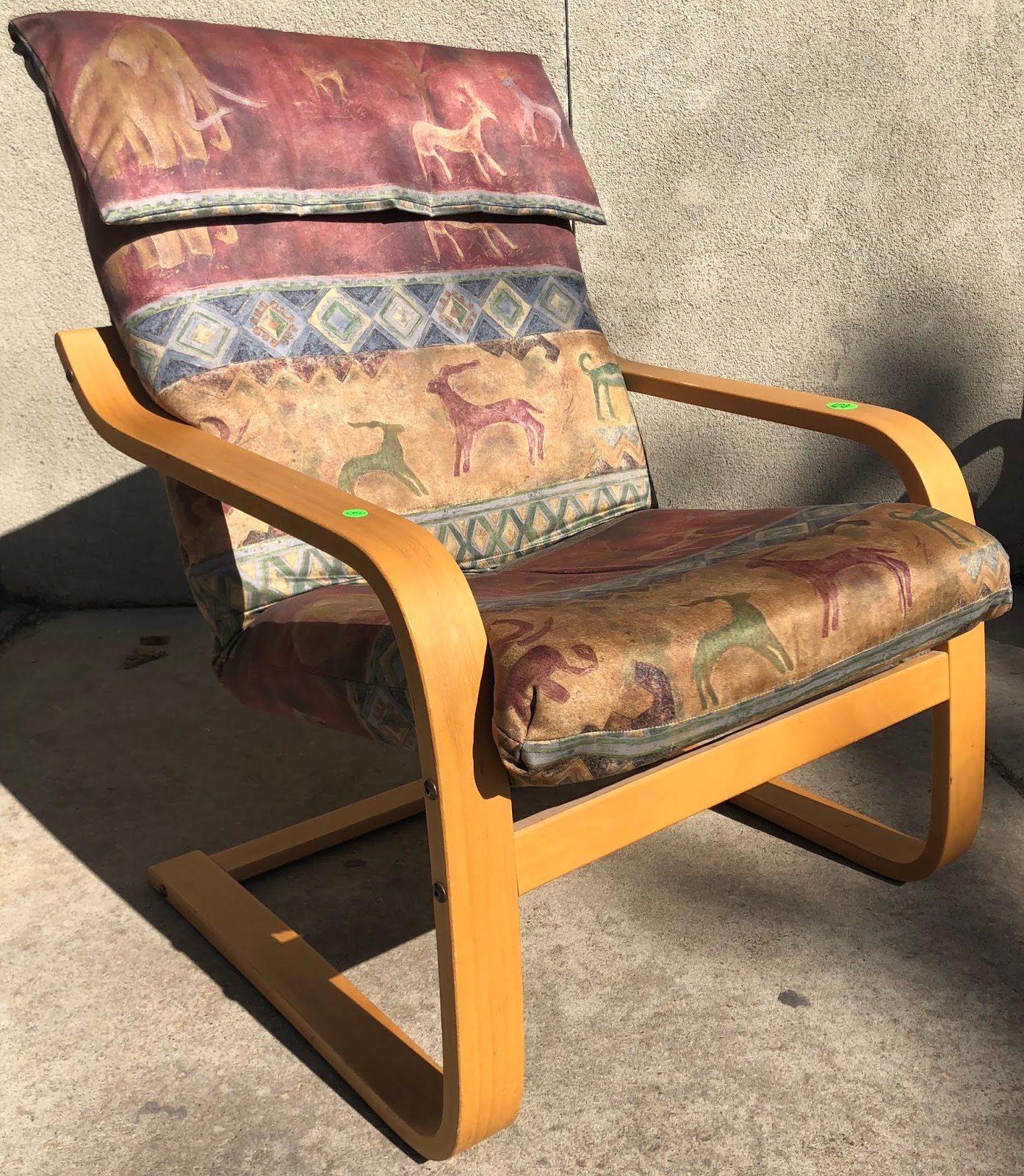 Uhuru Furniture & Collectibles 471124 Upholstered Chair with Bent