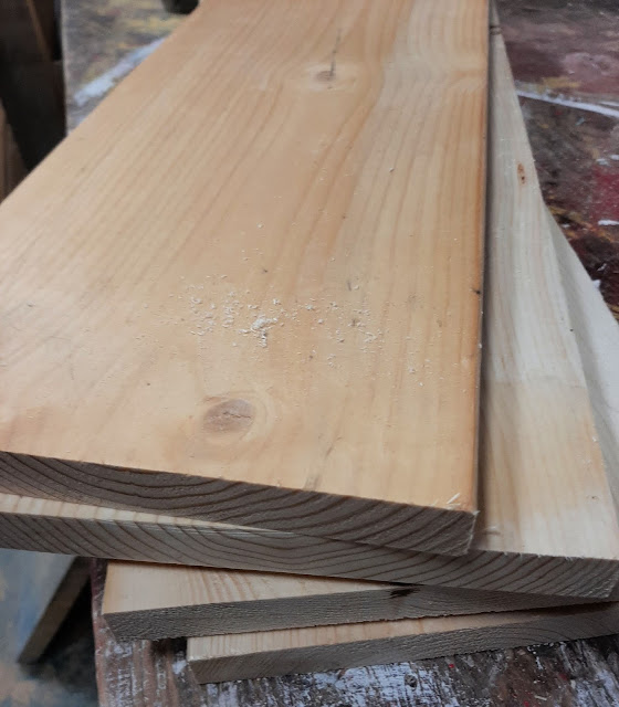 How to Build a Rustic Shipping Crate How to Build a Rustic Shipping Crate