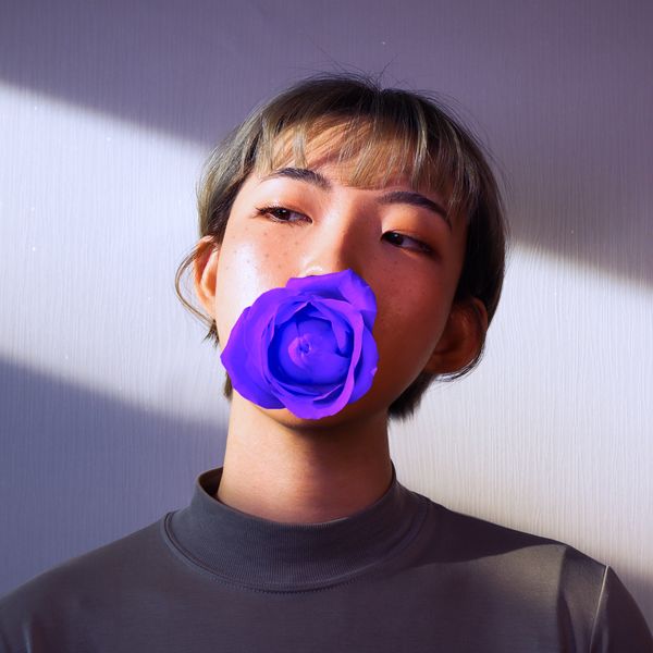 NAYEO – CASTLE – Single