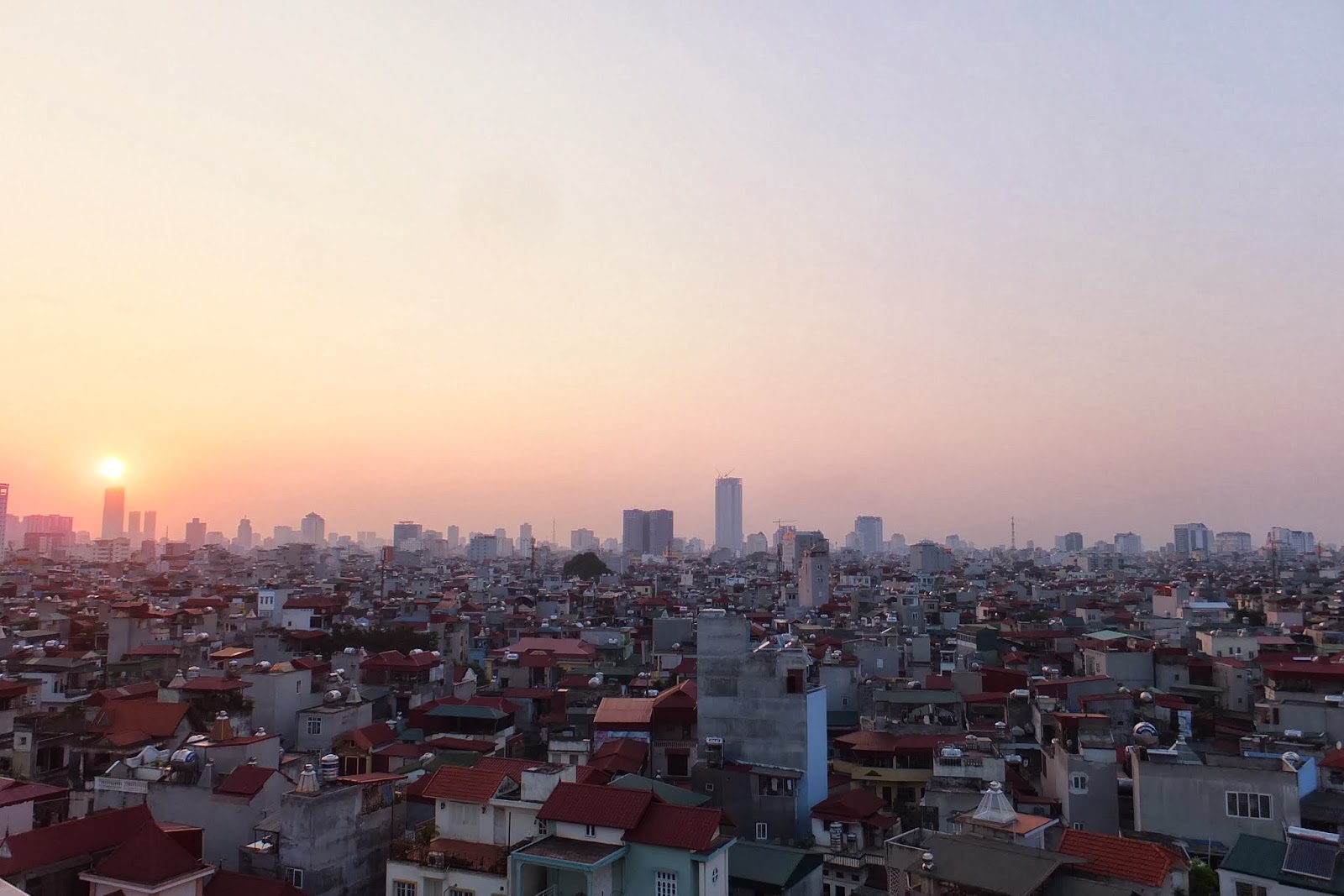 sunset-in-hanoi-vietnam ハノイの夕暮れ