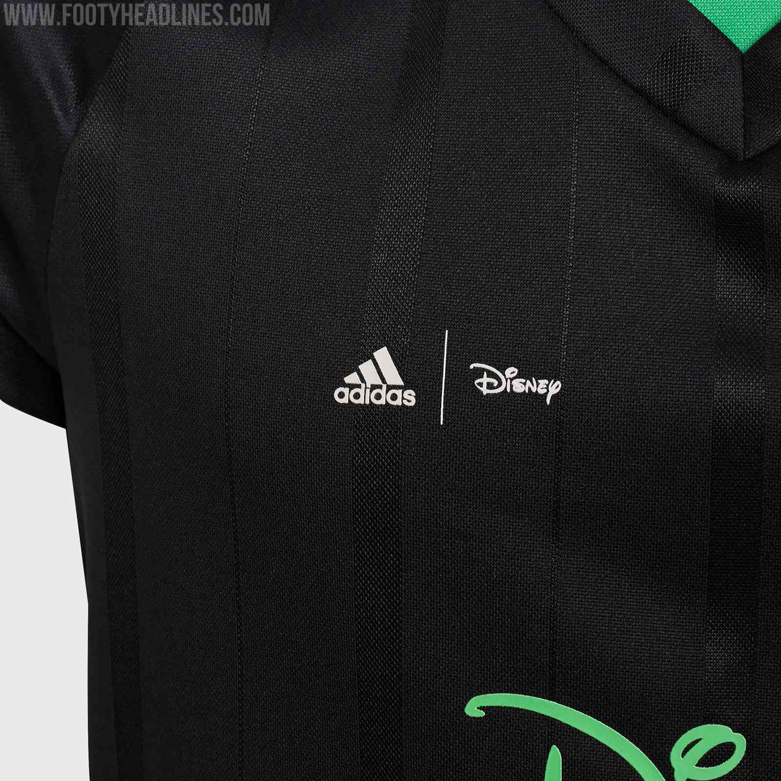 nike tech pack zip pocket tee