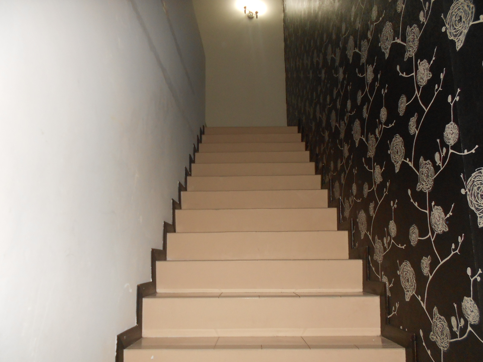 DINDING TANGGA YANG XKLUSIF BAITI JANNATI DECO