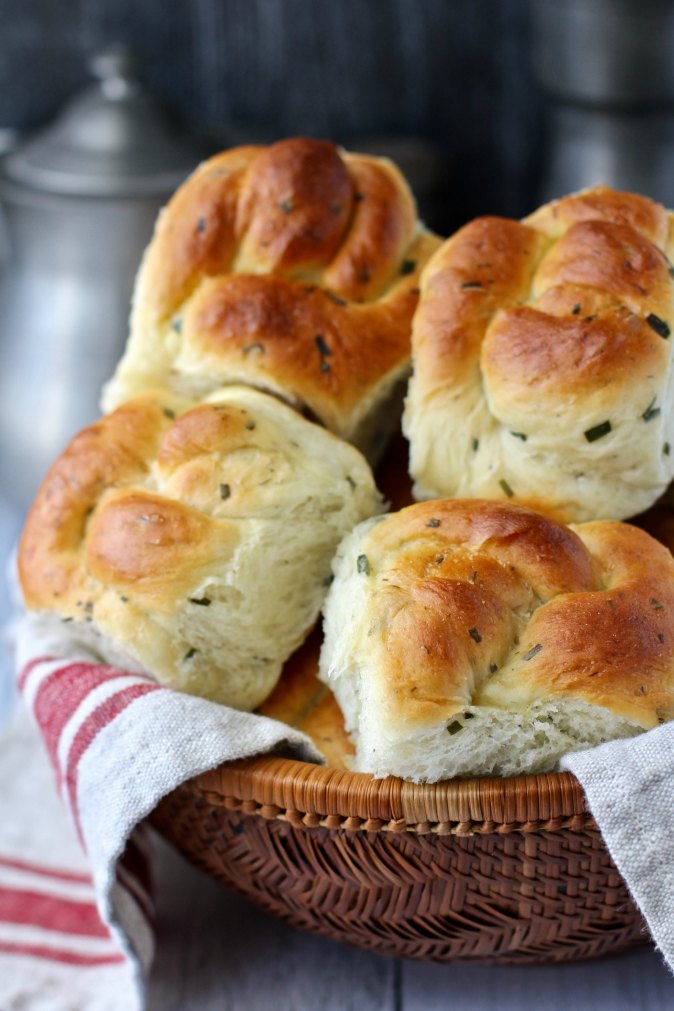Soft Summer Herb Bread Knots Karen's Kitchen Stories