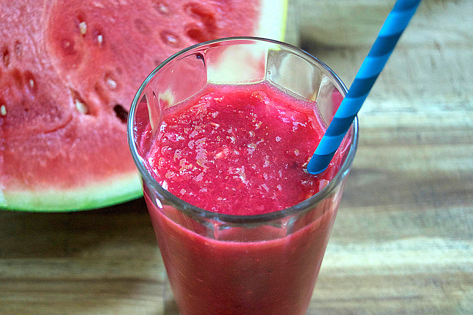 Low Carb Rezepte: Wassermelonen-Himbeer-Drink erfrischend wie eine ...