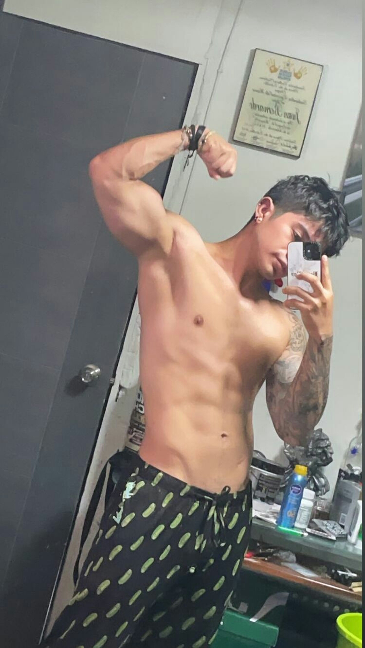 Juan Bernardo Flores