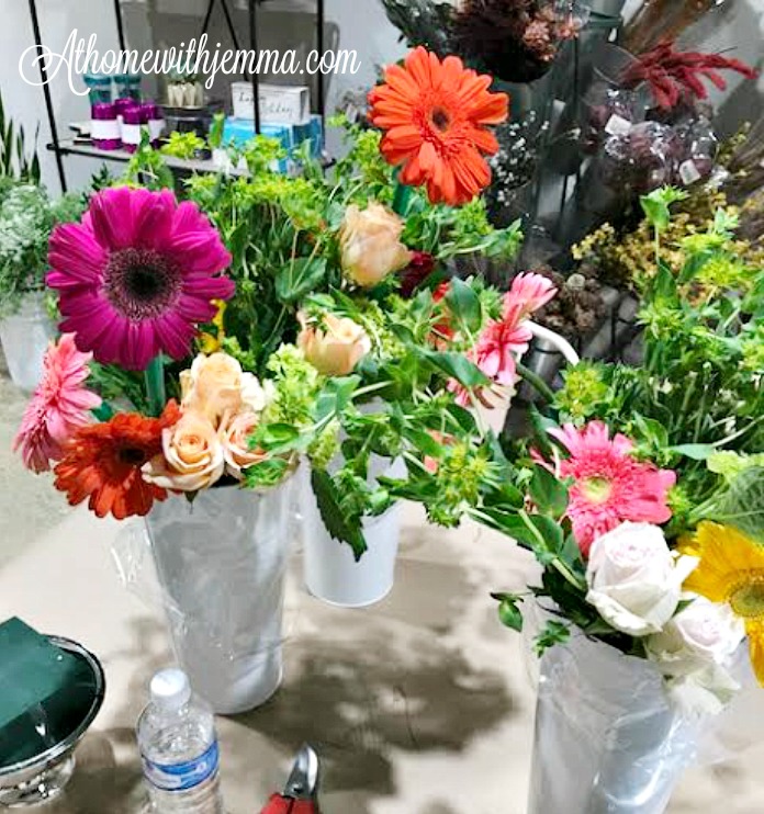 Garden Style Floral Arrangement and A Farm Fresh Tablescape At Home