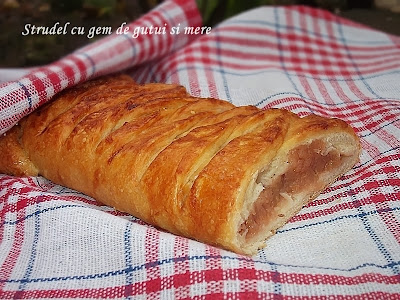 Strudel cu gem de gutui si mere