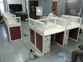 meja cubicle Knockdown  Meja partisi bongkar pasang  Furniture semarang