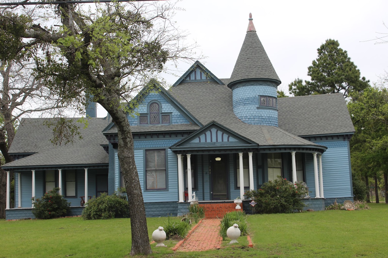 Lone Star Historian 2 Ladonia's Historic Architecture