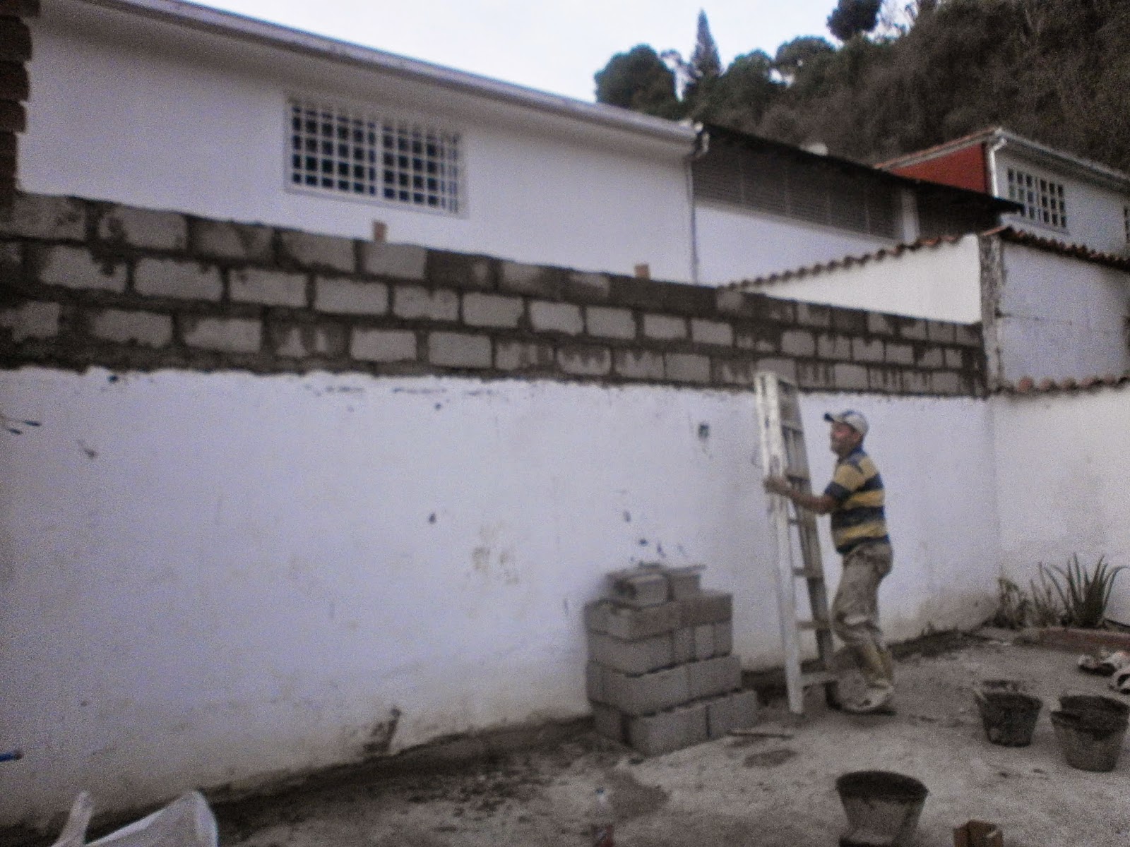 DECORA-YA / Remodelación de un Patio.