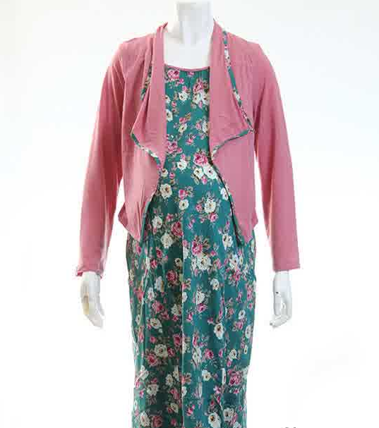 Contoh Model Baju Muslim Batik Gamis Modern Modis Contoh Model Baju Muslim Batik Gamis Modern Modis