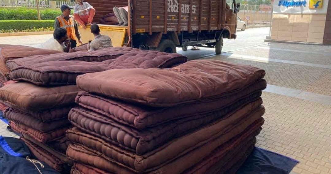 I Am A Honest, Sycophanic, Workaholic Man But My Boss Still Doesn