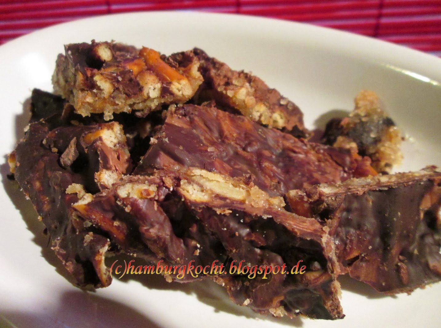 Hamburg kocht!: Salzstangen-Karamell-Schokoladen-Krokant Hamburg kocht!: Salzstangen-Karamell-Schokoladen-Krokant