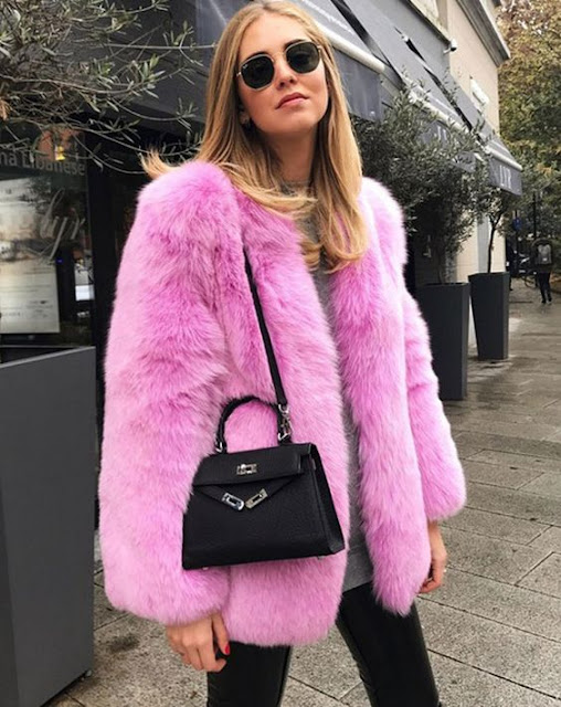 Colored fake fur street style