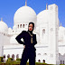 Sacan a Rihanna de una mezquita