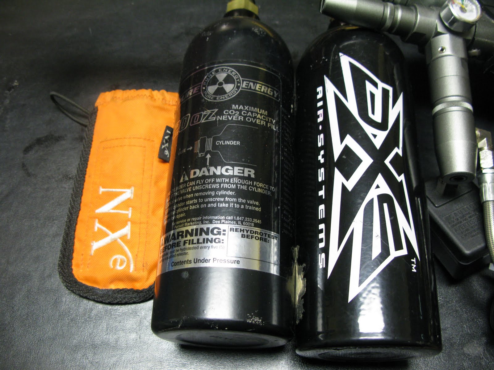 Brass Balls Pawn™ Spyder Electra Paintball Gun w/Eye Evlution3 Viewloader/2 C02 Tanks for sale