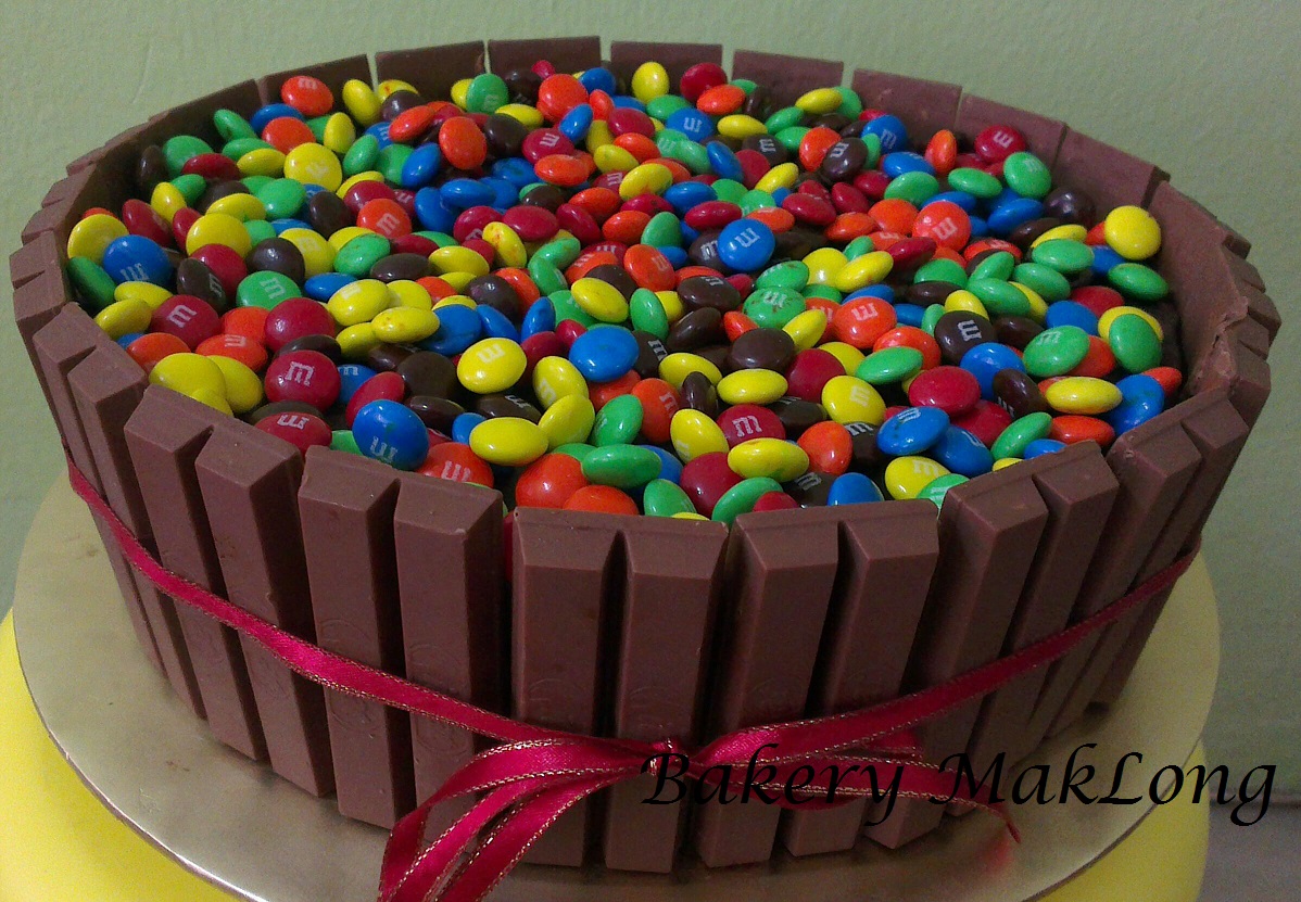 Bakery MakLong Candy Crush, Chocolate Loaded Cake