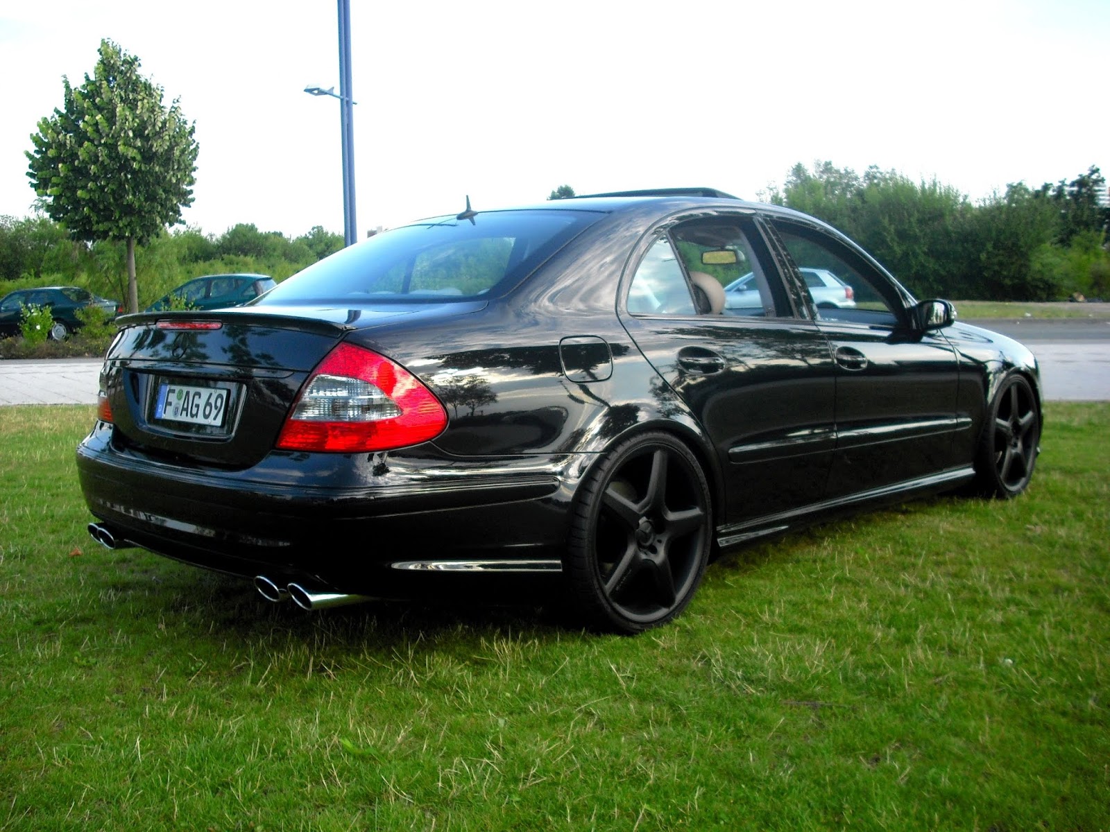 Mercedes Benz w211 5 5 AMG