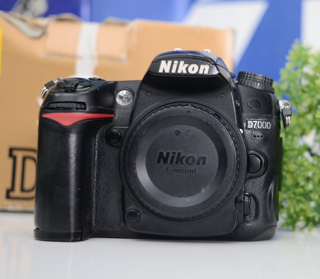 Jual Kamera Bekas DSLR Nikon D7000