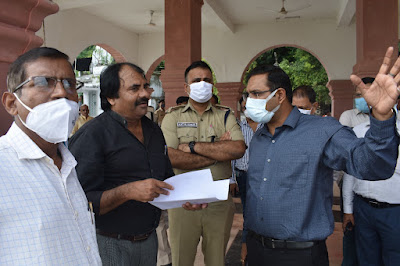 GayaVishnupad and DM- SSP: विष्णुपद मंदिर, देवघाट तथा रबर डैम निर्माण स्थल का निरीक्षण किये डीएम- एसएसपी , DM-SSP inspected Vishnupad temple, Devghat and rubber dam construction site, AnjNewsMedia