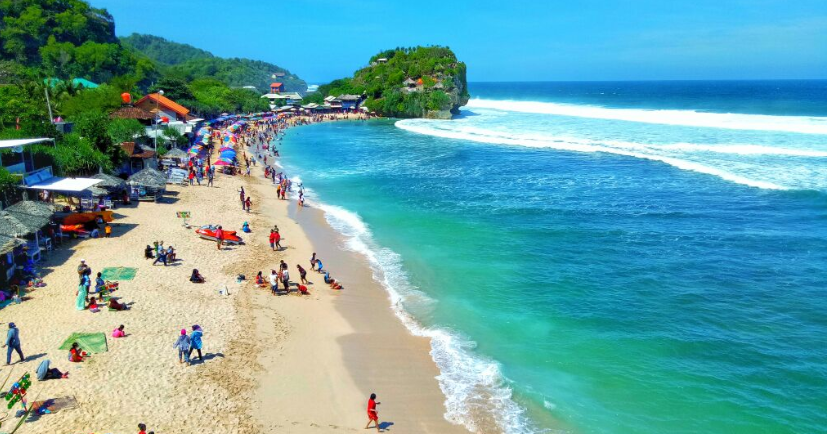 5 Wisata Pantai di Jogja yang Terkenal dan Hits Terbaru